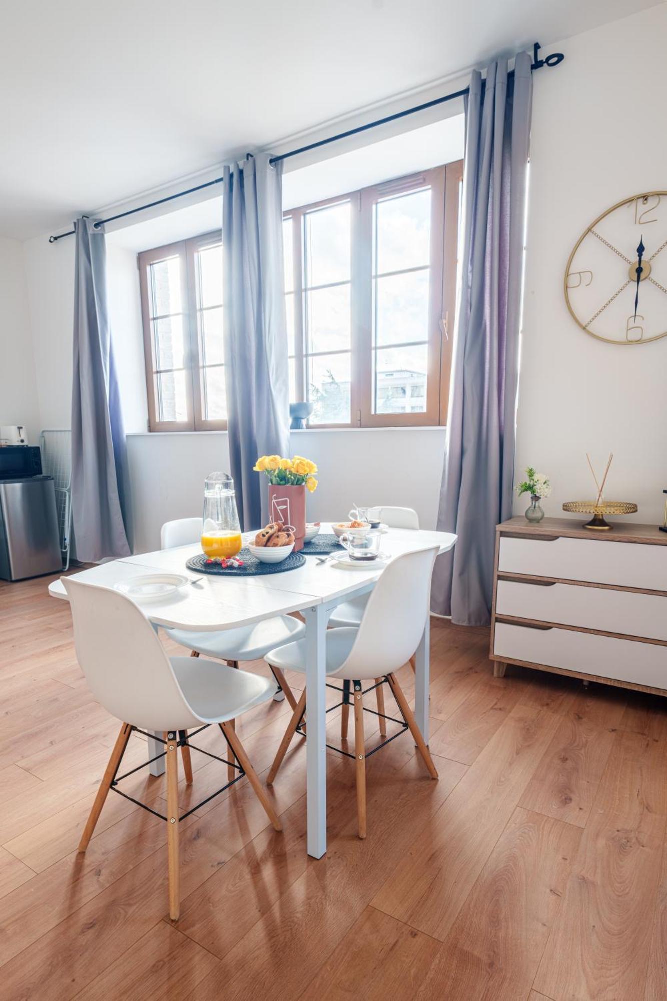 Le Fleur De Cerisier - Zmn Conciergerie Apartman Saint-Quentin  Kültér fotó